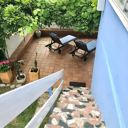 La Entretenida *